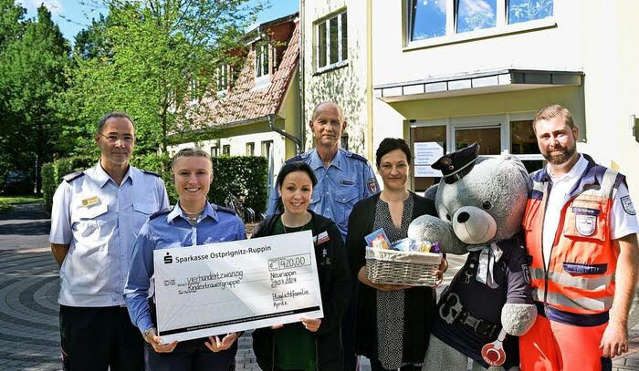 Blaulichtfamilie unterstützt Hospiz